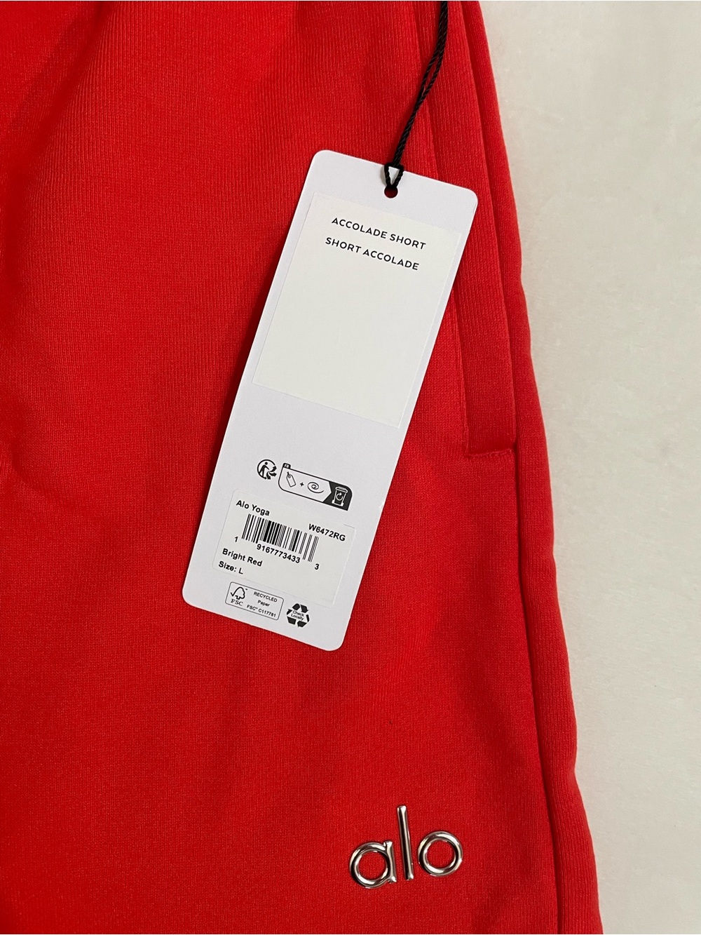 ALO Yoga Accolade NWT Relax Fit Bright Red Fleece Shorts Size L - Picture 7 of 8
